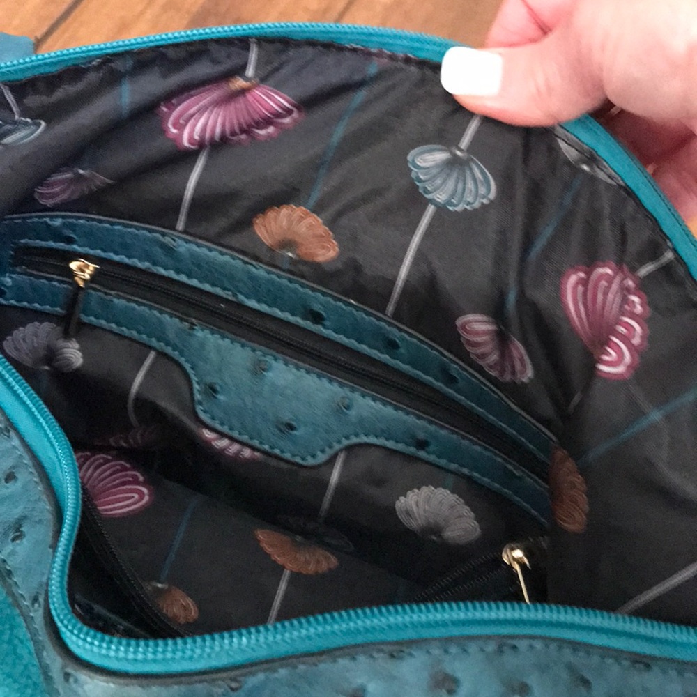 Purse - Picture 2 of 3